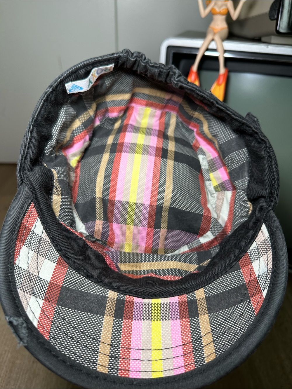 Y2K Roxy Military-Style Cadet Cap - Picture 9 of 11